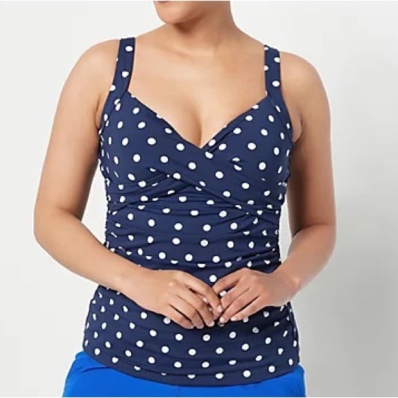 Lands' End Other - Lands' End V-Neck Wrap Underwire Tankini Top